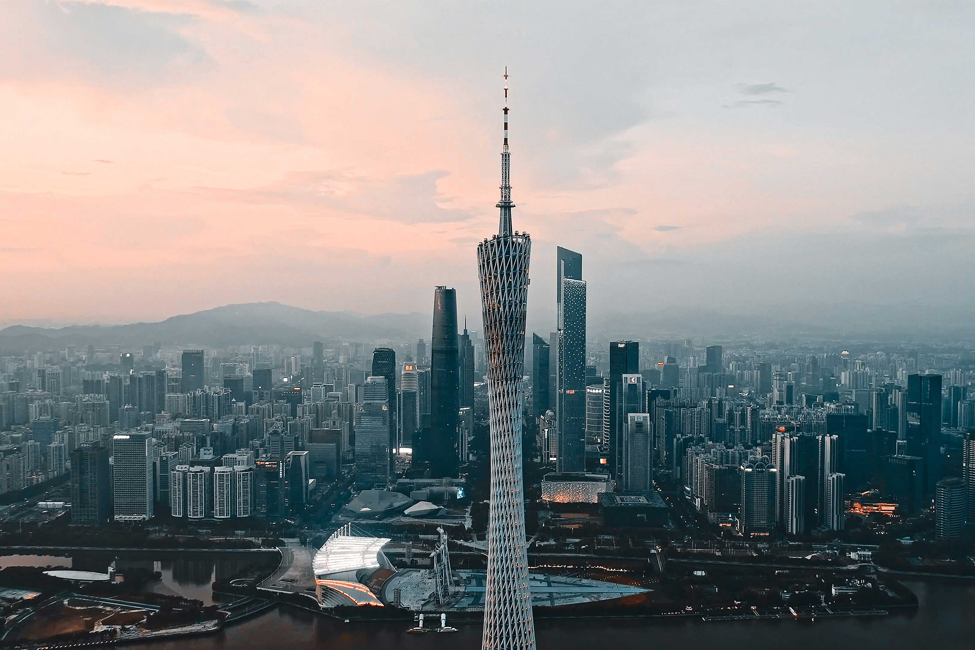 完美电竞·美妝領(lǐng)航者